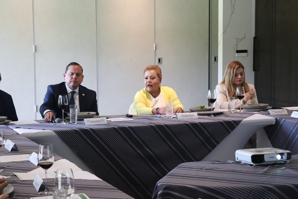 El CCE respalda el plan de gobierno de Maricarmeeenn Flores